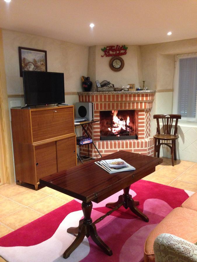Apartamento Rural La Muralla De Pedraza Chavida Extérieur photo